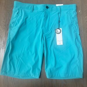 Kenneth Cole Golf Mens Teal Performance Shorts Size 33 9 Inseam NWT